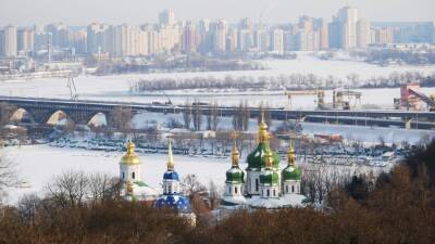 Политолог Бондаренко заявил, что Украине необходимы миллиарды долларов для нового майдана