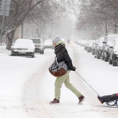 Синоптики предупредили о продолжении снегопада и гололедице в Москве