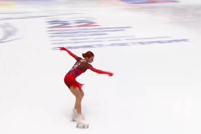 Рязанка Трусова упала во время короткой программы на чемпионате России