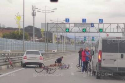 В ДТП в Сочи пострадали четыре велосипедистки