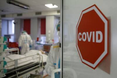 В России выявили за сутки 24 946 новых случаев заражения COVID-19