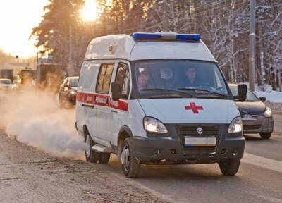 Первые случаи заражения омикроном внутри страны зафиксировали в России