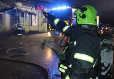 В Харькове произошел масштабный пожар: пламя удалось ликвидировать только к утру. ФОТО