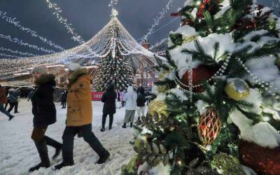 Глава Минздрава РФ призвал жителей страны помнить о здоровье в период новогодних праздников