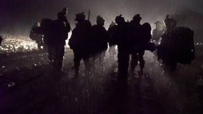 Видео: спецназы ЦАХАЛа учатся воевать в тылу врага в разгар бури