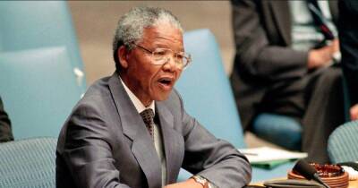 "Принадлежит народу". Власти ЮАР выступили против продажи ключа от камеры Нельсона Манделы