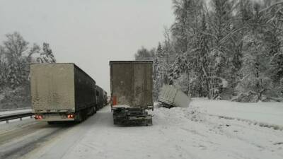 Около 20 машин попали в ДТП на трассе во Владимирской области