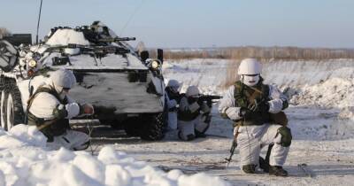 Минобороны РФ: от границ с Украиной отведено более 10 тысяч военных