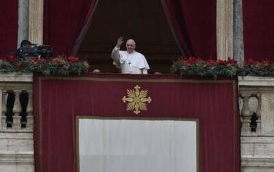Папа Римский выступил против "метастаз" в Украине