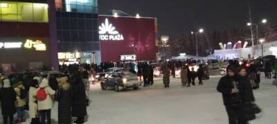 Посетителей ТЦ "Лотос Плаза" в Петрозаводске эвакуировали из-за сообщения о заминировании здания (СРОЧНО)