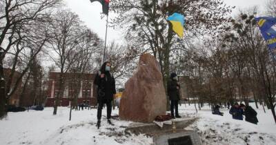 В Харькове открыли восстановленный памятный знак воинам УПА (ФОТО)