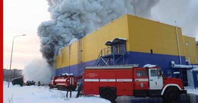 Названа причина второго за неделю пожара в гипермаркете "Лента" в Томске