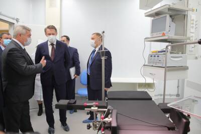 Глава Минздрава Мурашко осмотрел новый инфекционный центр в Ростове-на-Дону 25 декабря