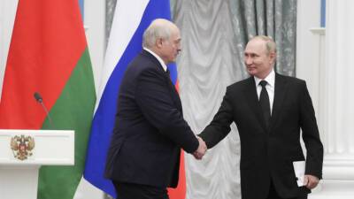 Лукашенко и Путин обсудили программу мероприятий в Петербурге