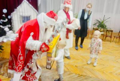 Дед Мороз исполнил мечту маленького Захара из Тихвинского района