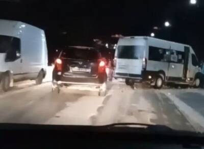 В полиции сообщили о пятерых пострадавших в ДТП с маршруткой на Ряжском шоссе