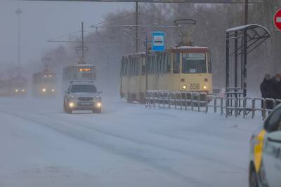 В Челябинске запустили трамваи на ЧТЗ после ремонта путей