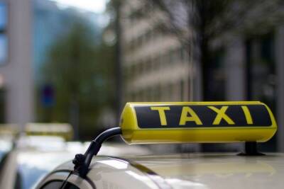 В Петербурге намерены расширить услуги социального такси