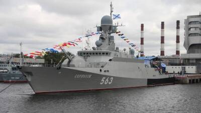 Командующий ВМС Украины заявил, что Россия превратила Крым в непотопляемый авианосец