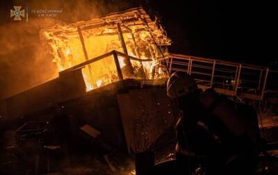 В Киеве горел дебаркадер