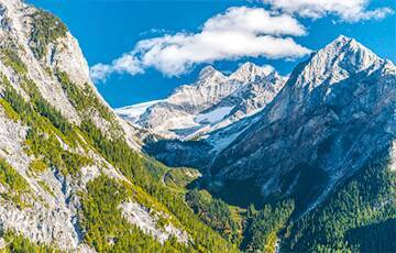 Ученые обнаружили в Альпах гору-маятник