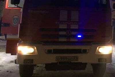 Под Белгородом пожарные тушили ГСК «Уголек»