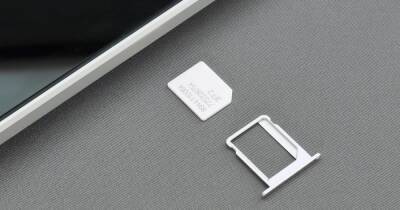 В новых iPhone исчезнет слот для SIM-карты: что предложат взамен