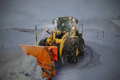 В Пензе продолжают бороться с последствиями снегопада