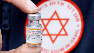 Эксперт: число заразившихся "Омикроном" в Израиле выросло в 20 раз за 10 дней