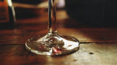 Россиянам назвали разницу между умеренно пьющим и алкоголиком