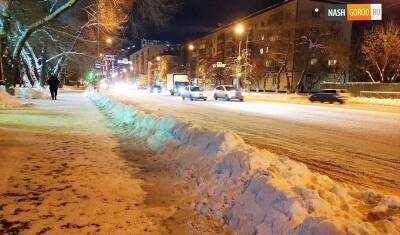 Тюменцы снова жалуются на снежные дороги и тротуары