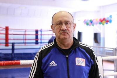 Российскому тренеру чемпиона мира по боксу предложили работать водителем автобуса