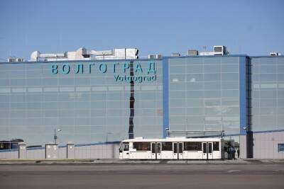В Волгограде из-за снегопада задерживаются авиарейсы