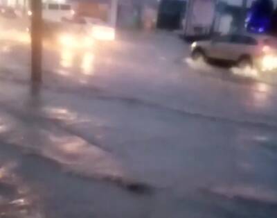 Рынок «Классик» мощный ливень затопил в Ростовской области утром 26 декабря