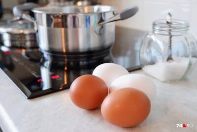 Всё-то вы неправильно готовили: как на самом деле надо варить яйца, сосиски и макароны
