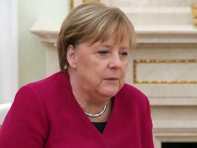 Новая глава МИД Германии пообещала пересмотреть решения Меркель