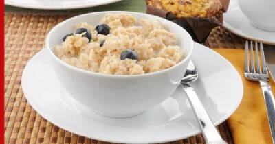 Высокий холестерин: варианты завтрака для его снижения посоветовала диетолог
