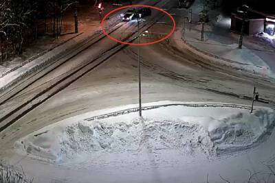 Групповое ДТП: водитель в Петрозаводске торопился и успел
