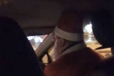 Дед Мороз стал таксистом в Хабаровске