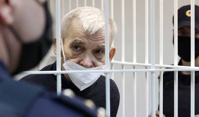 Суд ужесточил приговор историку Дмитриеву