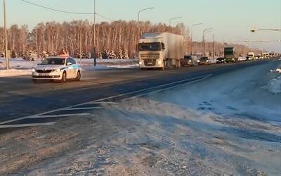 ГИБДД Курганской области эвакуирует водителей с трасс на Челябинск и Казахстан
