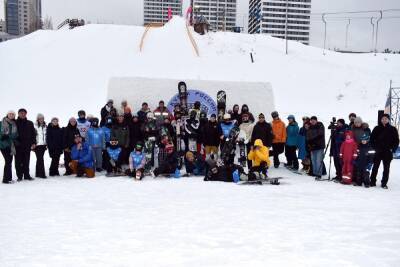 Большой воздух: в Новосибирске прошли два этапа Кубка России по сноуборду