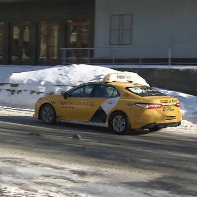 Дептранс попросил агрегаторов такси не повышать тарифы в период праздников