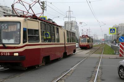 На набережной Карповки закроют трамвайное движение до лета 2022 года