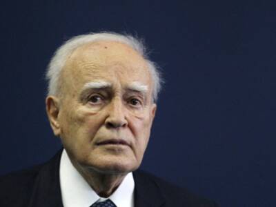 В Греции в связи со смертью экс-президента объявили национальный траур