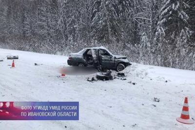 В Ивановской области молодой мужчина погиб в аварии