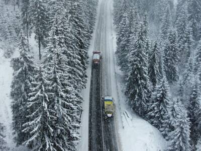 Метели, мокрый снег и гололед. "Укргидрометцентр" предупредил об ухудшении погоды 27–28 декабря