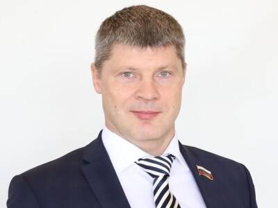 Заксобрание Новосибирской области не будет лишать полномочий осужденного депутата Сичкарева