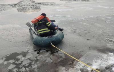 На Кировоградщине провалились под лед двое детей