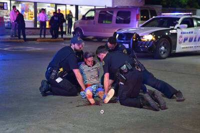 Три человека убиты в результате стрельбы в минимаркете в Техасе
